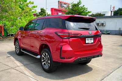 Toyota Fortuner 2.4 G