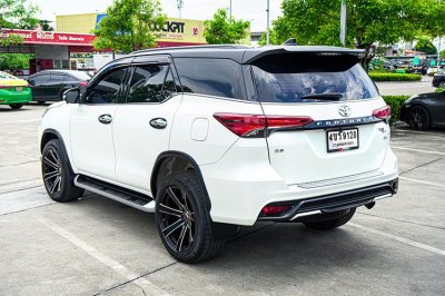 2019 TOYOTA FORTUNER 2.8 TRD SPORTIVO BLACK TOP 4WD