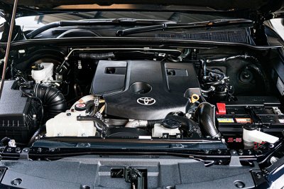 2021 TOYOTA FORTUNER 2.4 V 4WD