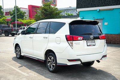 2021 TOYOTA INNOVA 2.8 CRYSTA