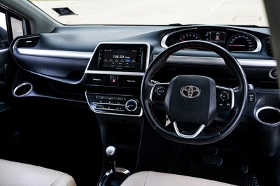 2020 Toyota Sienta 1.5 V