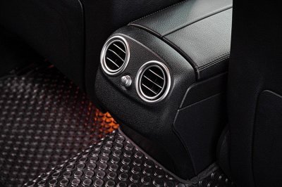 2019 BENZ C220d 2.0 AVANTGARDE W205