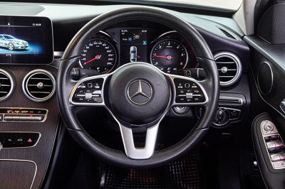 2019 BENZ C220d 2.0 AVANTGARDE W205