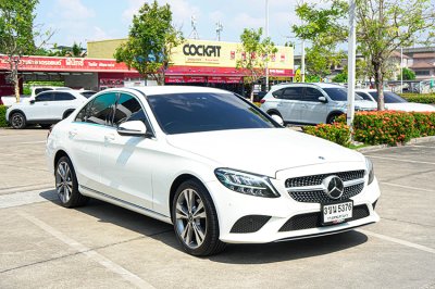 2019 BENZ C220d 2.0 AVANTGARDE W205