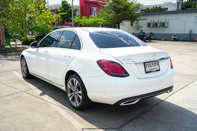 2019 BENZ C220d 2.0 AVANTGARDE W205