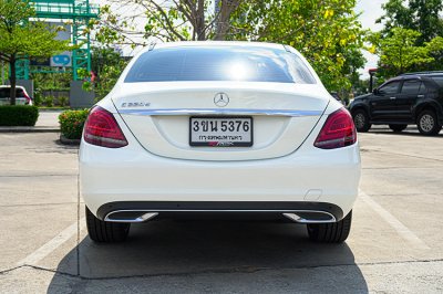 2019 BENZ C220d 2.0 AVANTGARDE W205