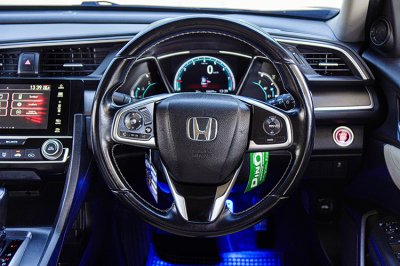 2018 HONDA CIVIC 1.8 EL