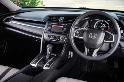 2021 HONDA CIVIC 1.8 E