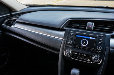 2017 Honda CIVIC 1.8 FC  E Sedan