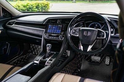 2021 Honda CIVIC 1.8 EL