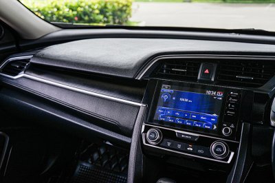 2021 Honda CIVIC 1.8 EL