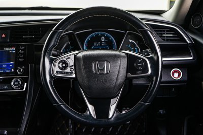 2021 Honda CIVIC 1.8 EL