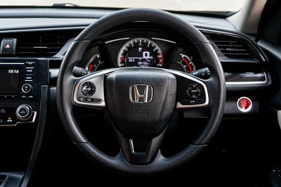 2021 HONDA CIVIC 1.8 E