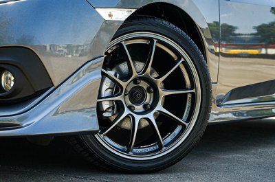 2017 Honda CIVIC 1.8 FC  E Sedan