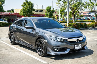 2017 Honda CIVIC 1.8 FC  E Sedan