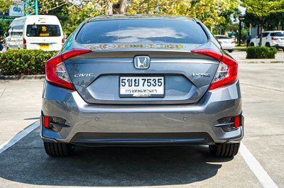 2017 Honda CIVIC 1.8 FC  E Sedan