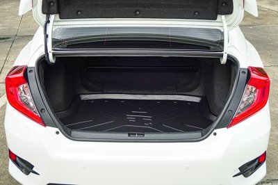 2017 Honda CIVIC 1.8 E