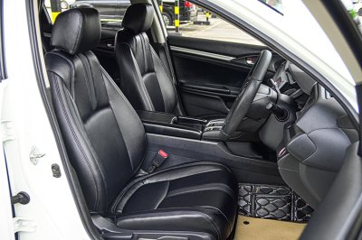 2017 Honda CIVIC 1.8 E