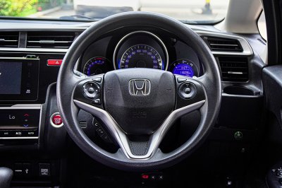 2016 Honda Jazz 1.5 SV i-VTEC Hatchback