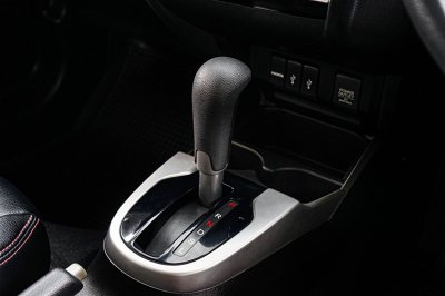 2015 Honda Jazz 1.5 V+ i-VTEC