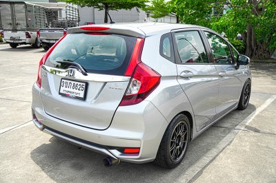 2018 Honda JAZZ 1.5 S