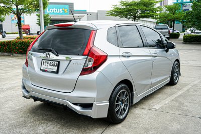 2020 Honda Jazz 1.5 V i-VTEC
