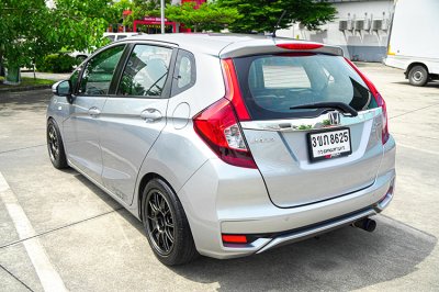 2018 Honda JAZZ 1.5 S