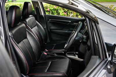 2015 Honda Jazz 1.5 V+ i-VTEC
