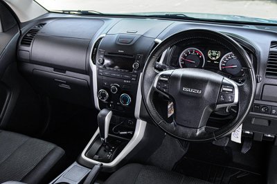 2017 ISUZU D-MAX 1.9 Ddi Z โฉม HI-LANDER CAB-4