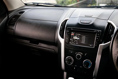 2016 ISUZU D-MAX 1.9 Ddi Z โฉม HI-LANDER CAB-4