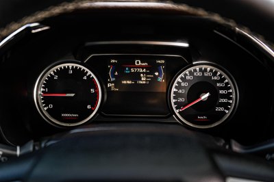 2020 Isuzu D-Max 3.0 Cab-4 Vcross M 4WD