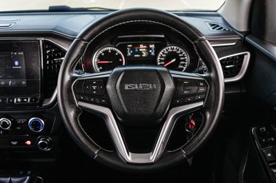 2022 Isuzu D-Max 3.0 Space Cab Vcross Z 4WD