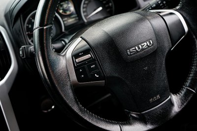 2016 ISUZU D-MAX 1.9 Ddi Z-Prestige  HI-LANDER CAB-4