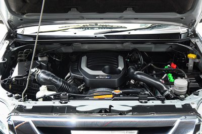 2017 ISUZU D-MAX 1.9 Ddi Z โฉม HI-LANDER CAB-4