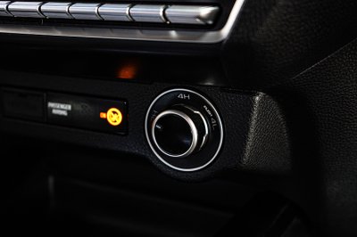 2020 Isuzu D-Max 3.0 Cab-4 Vcross M 4WD