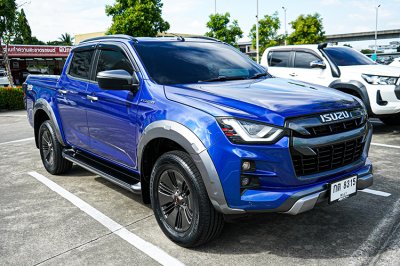 2020 Isuzu D-Max 3.0 Cab-4 Vcross M 4WD