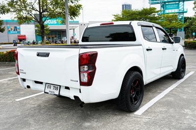 2023 Isuzu D-Max 1.9 S Cab-4