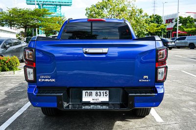 2020 Isuzu D-Max 3.0 Cab-4 Vcross M 4WD