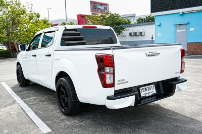2022 Isuzu D-Max 1.9 S Cab-4