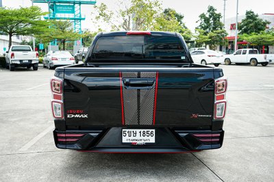 2021 ISUZU D-MAX CAB-4 1.9 L DA X-series