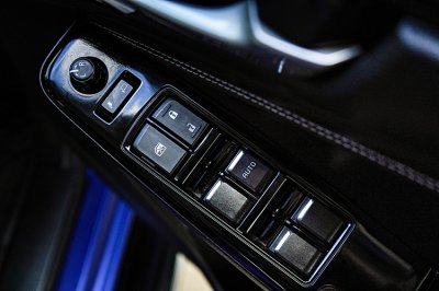 2020 Isuzu D-Max 3.0 Cab-4 Vcross M 4WD