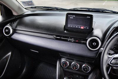 2022 Mazda 2 1.3 S Leather