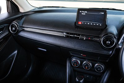 2023 Mazda 2 1.3 S Leather