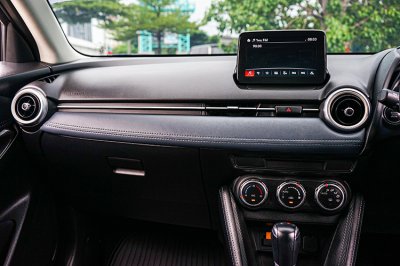 2022 Mazda 2 1.3 S Leather Sports