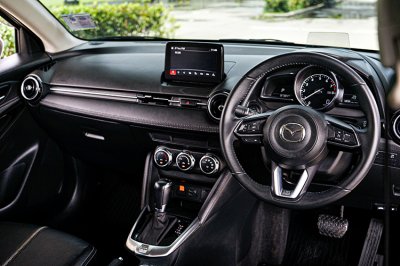 2022 Mazda 2 1.3 S Leather
