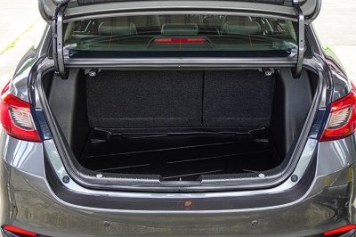 2022 Mazda 2 1.3 S Leather