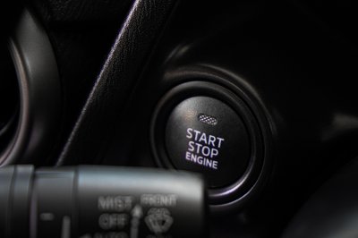 2023 Mazda 2 1.3 C