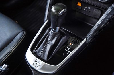 2020 Mazda 2 1.3 S Leather
