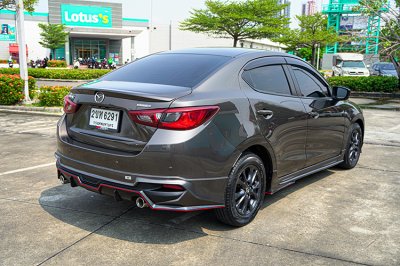 2022 MAZDA MAZDA2 1.3 S Leather