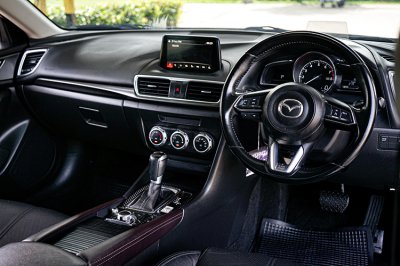 2017 Mazda 3 2.0 S